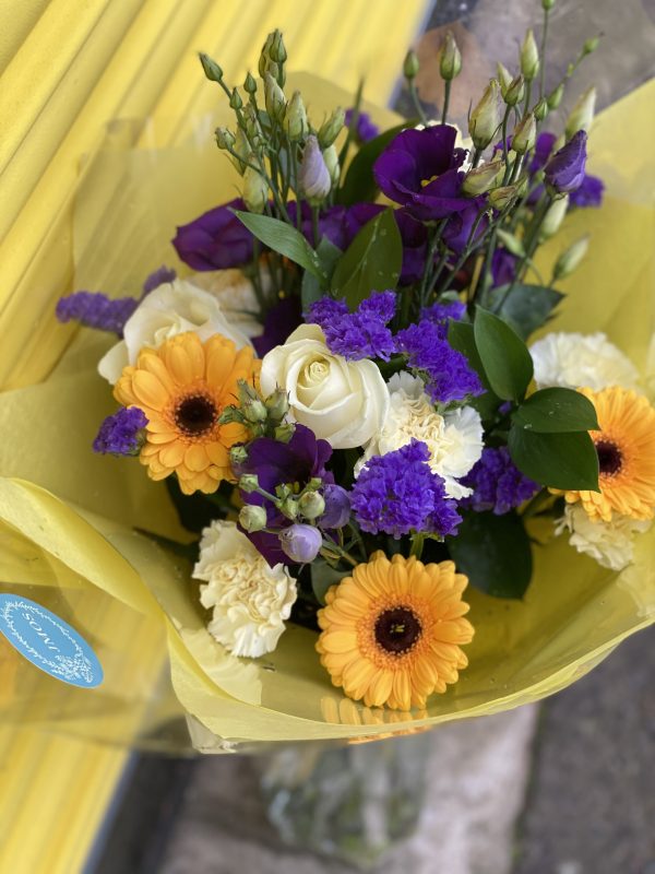 Striking Jennifer Morrison Florist